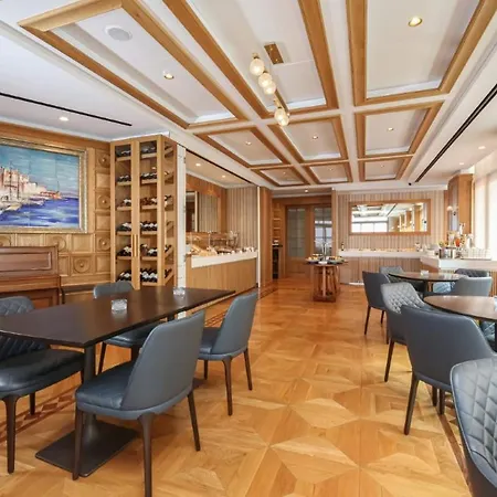 Porto Veneziano Hotel Chania (Crete)