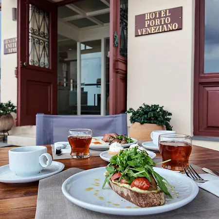 Porto Veneziano Hotel 3*