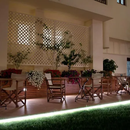 Porto Veneziano 3* Hriszí Aktí Haniá