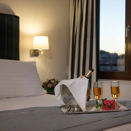 Porto Veneziano Готель